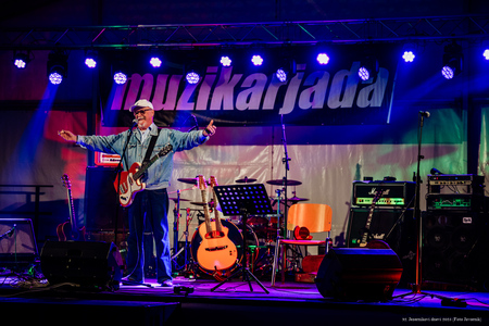 Muzika (54 of 64)